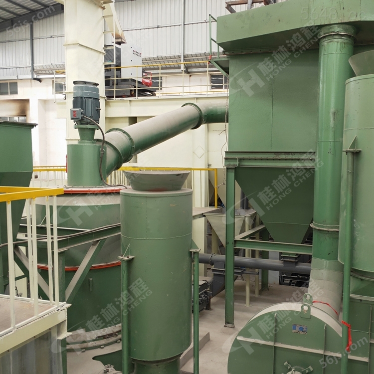 生产雷蒙磨厂家鸿程HCQ1290耐火材料磨粉机